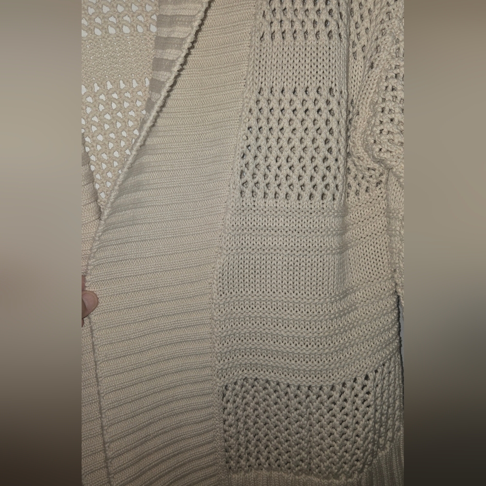 Banana Republic Cream Women's Cardigan - Picture 4 of 4
